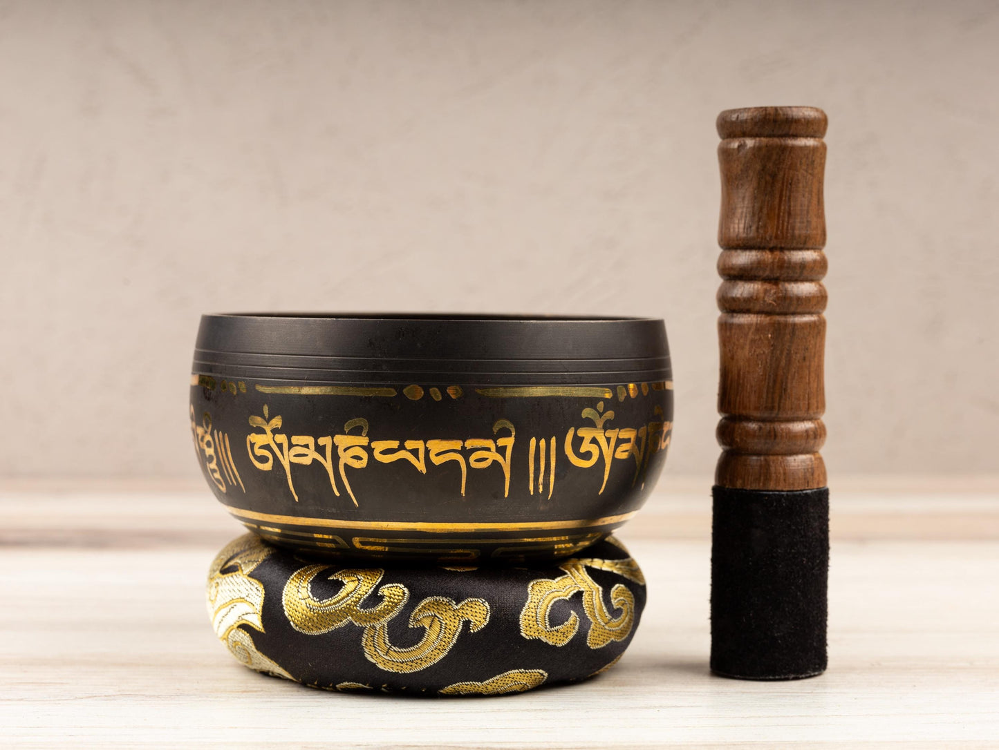 Tibetan Singing Bowl, Tibetan Ohm Design, Meditation Bowl, Sound Bowl Chakra Healing, Handcrafted Singing Bowl Set, Spiritual Wellness Gift