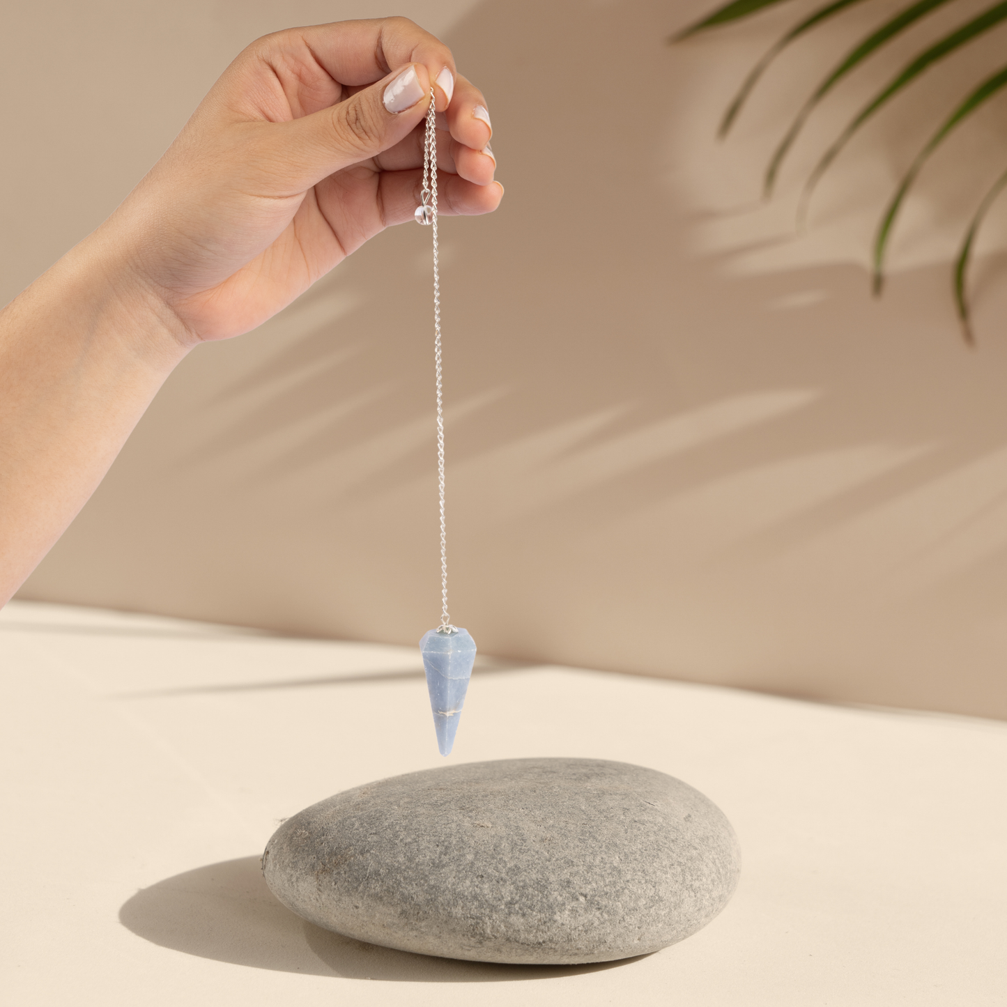 Angelite Pendulum Crystal, Faceted Pendulum Divination Tools, Dowsing Pendulum Crystal for Energy Work, Crystal Grid & Reiki Healing
