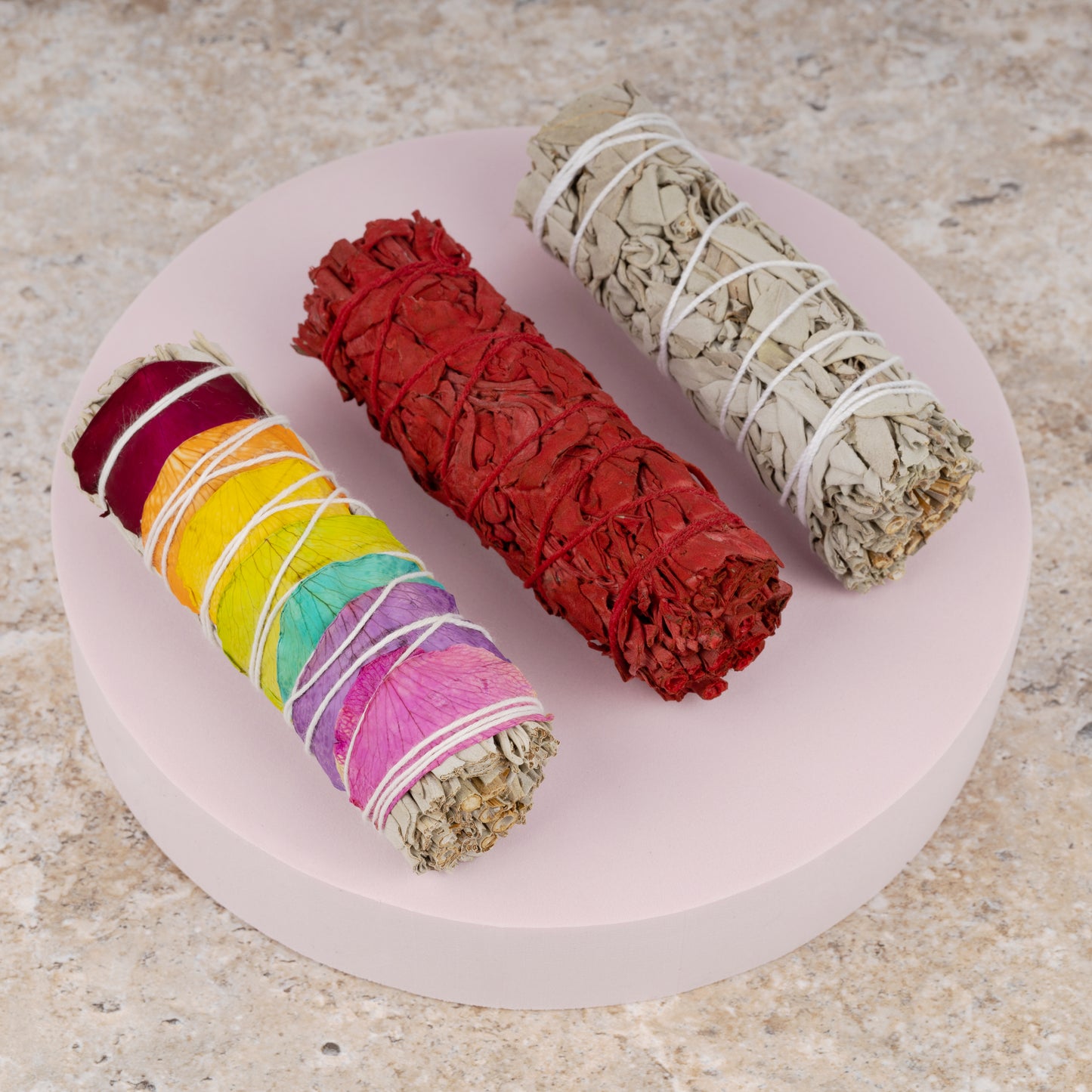 Variety Sage Smudge Kit – White Sage, Dragons Blood Sage, Chakra Sage, Palo Santo, Abalone Shell, Lava Chakra Bracelet, 7 Chakra Stones, Smudging Feather & Smudging Guide