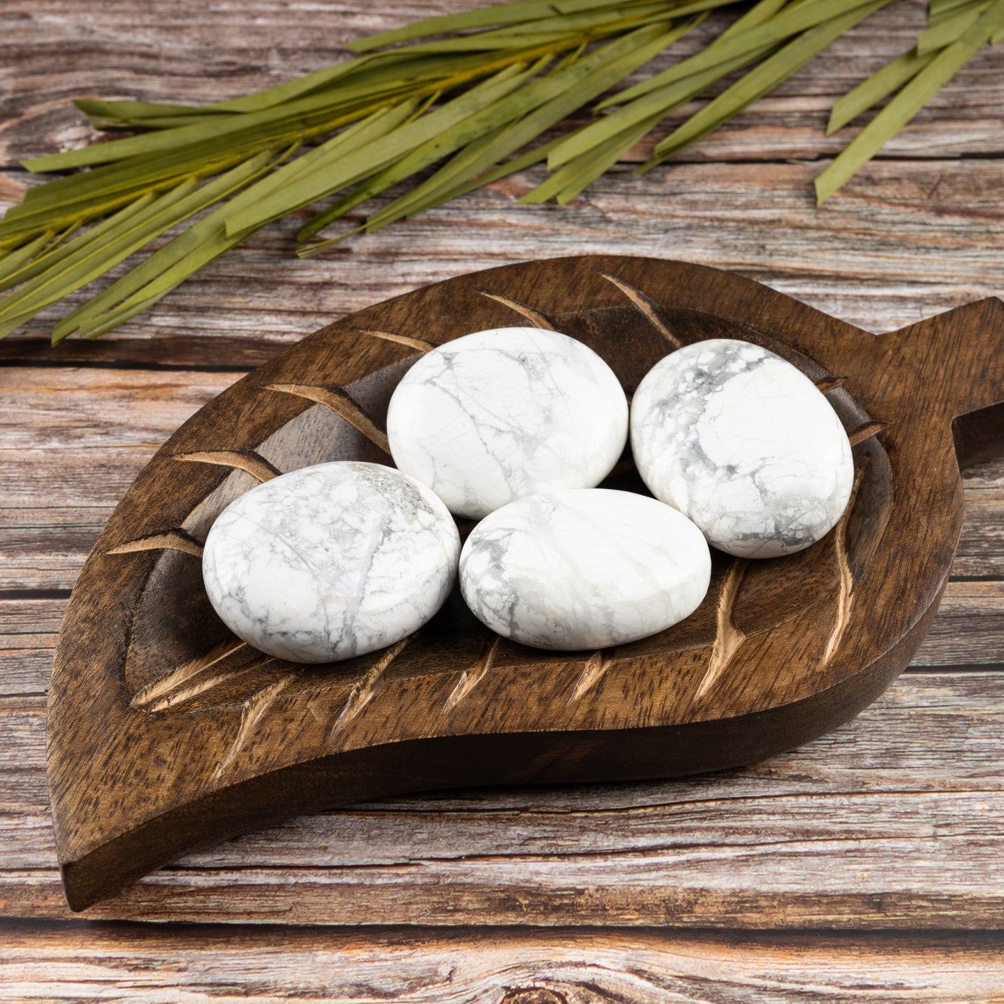 White Howlite Palm Stone, Polished Crystal Stone for Chakra Balancing, Meditation, Spiritual and Crystal Gift