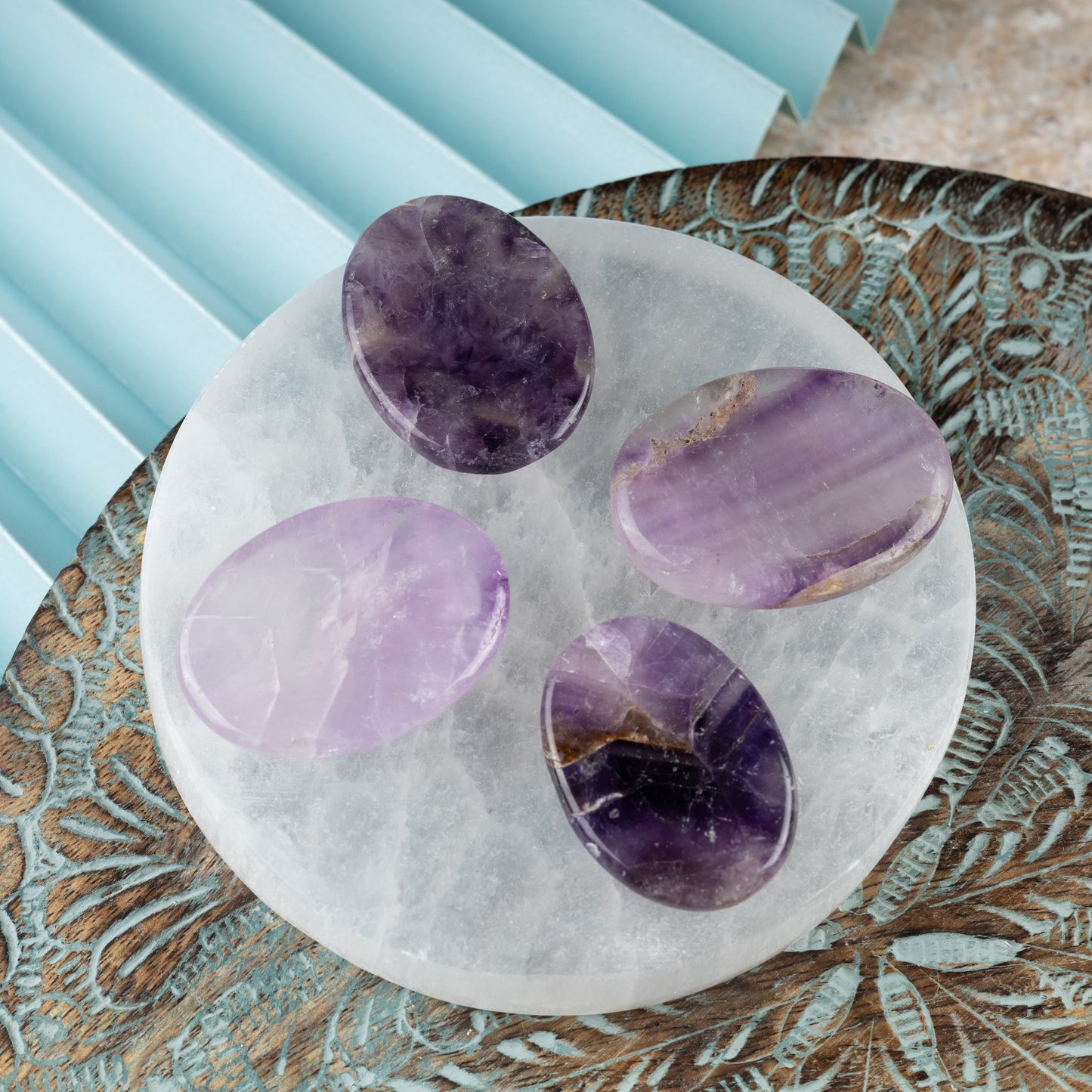 Amethyst Worry Stone for Anxiety Relief, Healing Crystals & Natural Energy Healing Thumb Stone, Perfect Meditation & Spiritual Gift