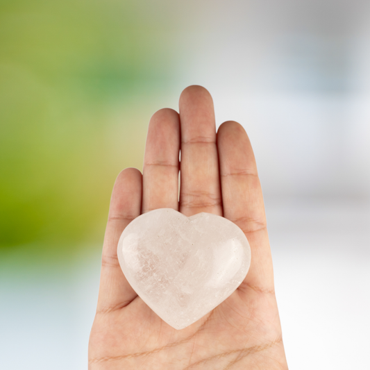 Clear Quartz Heart Palm Stone Crystal - Natural Healing Stone for Anxiety Relief & Meditation - Polished Clear Quartz Worry Stone - Spiritual Gift