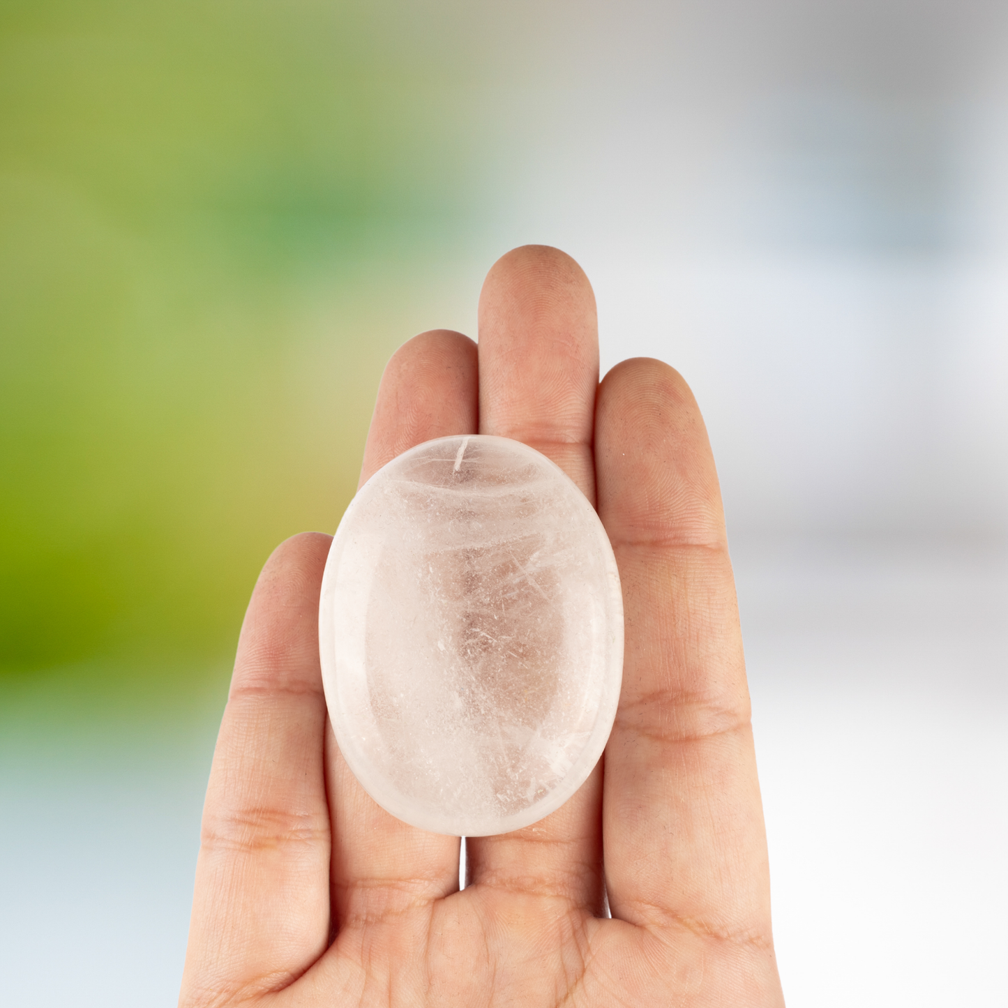 Clear Quartz Palm Stone Crystal - Natural Healing Stone for Anxiety Relief & Meditation - Polished Clear Quartz Worry Stone - Spiritual Gift