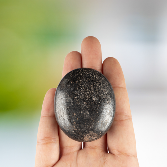 Hematite Palm Stone Crystal - Natural Healing Stone for Anxiety Relief & Meditation - Polished Hematite Worry Stone - Spiritual Gift