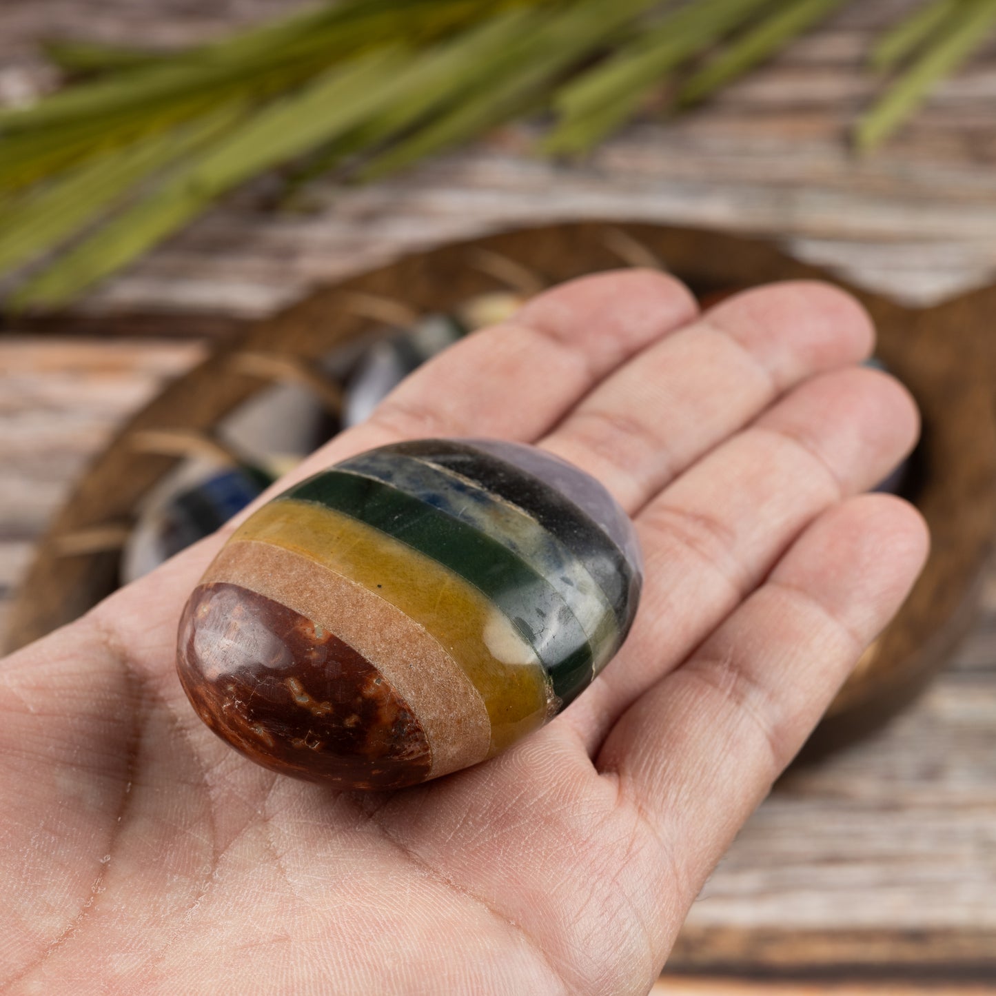 7 Chakra Palm Stone Crystal - Natural Healing Stone for Anxiety Relief & Meditation - Polished 7 Chakra Worry Stone - Spiritual Gift