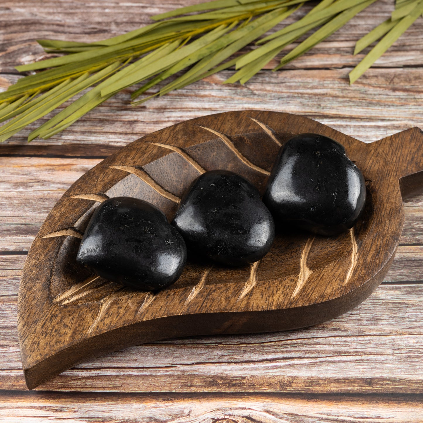 Black Tourmaline Heart Palm Stone Crystal - Natural Healing Stone for Anxiety Relief & Meditation - Polished Black Tourmaline Worry Stone - Spiritual Gift