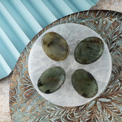 Labradorite Worry Stone for Anxiety Relief, Healing Crystals & Natural Energy Healing Thumb Stone, Perfect Meditation & Spiritual Gift