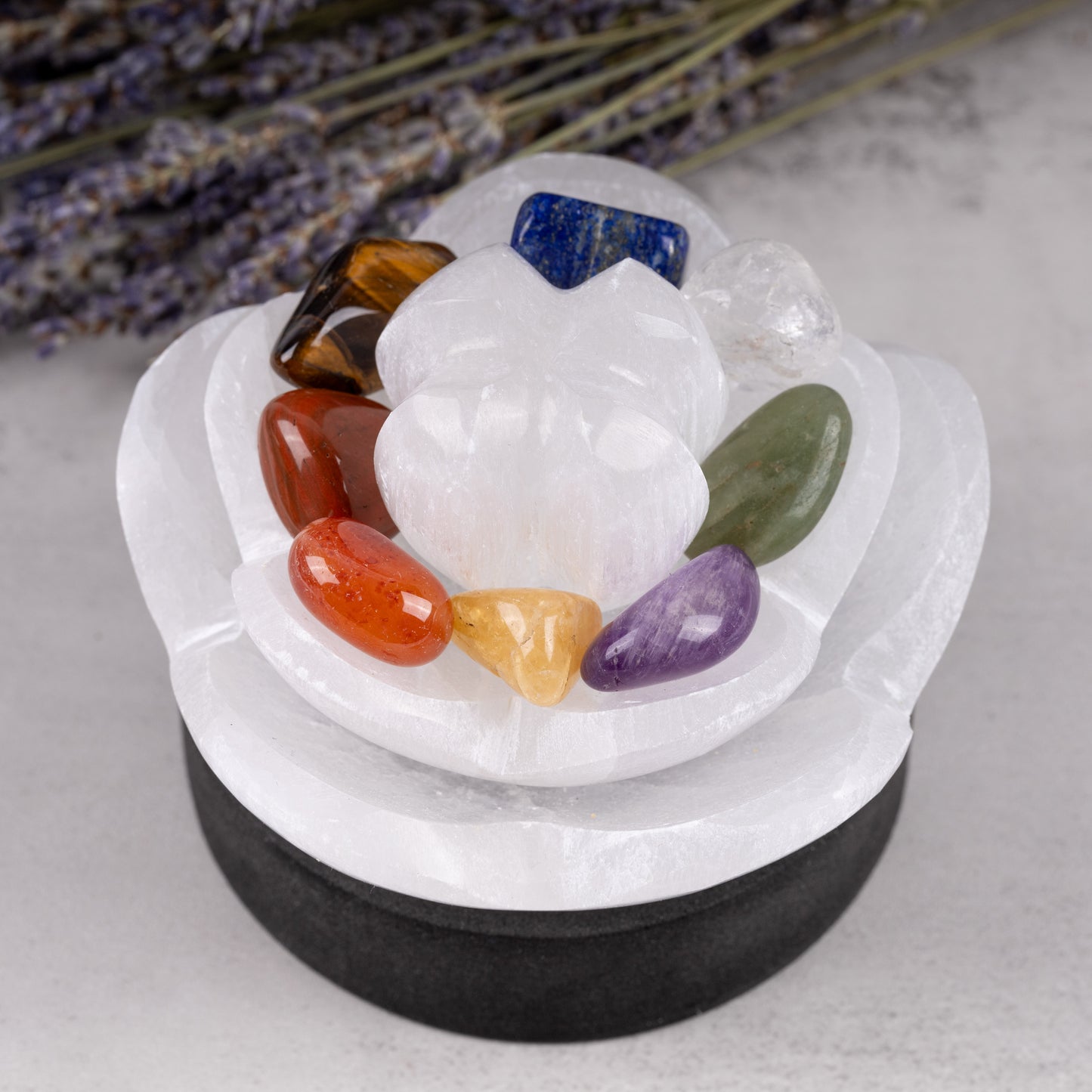 WISH WELL Flower Selenite Bowl with Amethyst Necklace – Selenite Crystal Decor – Mined and Crafted in Morocco – Ideal for Cleansing Crystals and Purifying Your Space