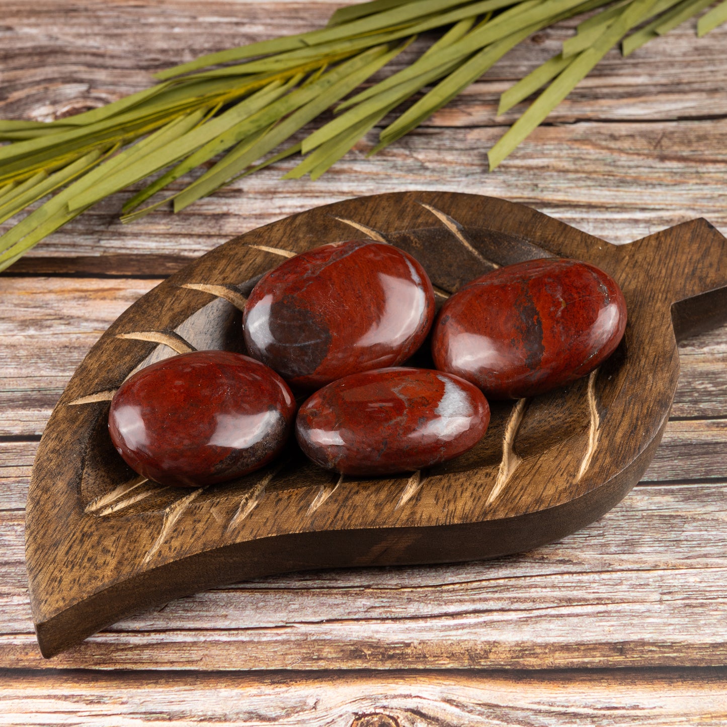 Red Jasper Palm Stone Crystal - Natural Healing Stone for Anxiety Relief & Meditation - Polished Red Jasper Worry Stone - Spiritual Gift