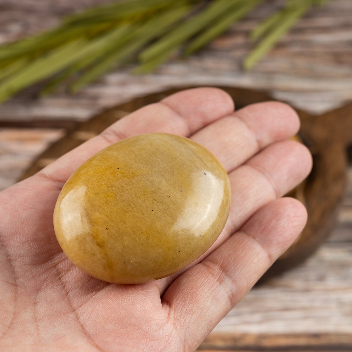 Yellow Aventurine Palm Stone Crystal - Natural Healing Stone for Anxiety Relief & Meditation - Polished Yellow Aventurine Worry Stone - Spiritual Gift