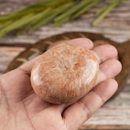 Peach Moonstone Palm Stone Crystal - Natural Healing Stone for Anxiety Relief & Meditation - Polished Peach Moonstone Worry Stone - Spiritual Gift