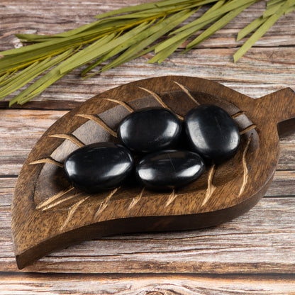 Shungite Palm Stone Crystal - Natural Healing Stone for Anxiety Relief & Meditation - Polished Shungite Worry Stone - Spiritual Gift