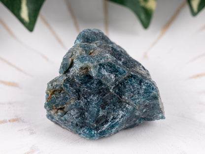 Blue Apatite Raw Crystal Stone - Healing Crystals and Stones for Meditation, Reiki, and Chakra Decor - Spiritual Gifts for Women, Men - Reiki Supplies and Zen Decor