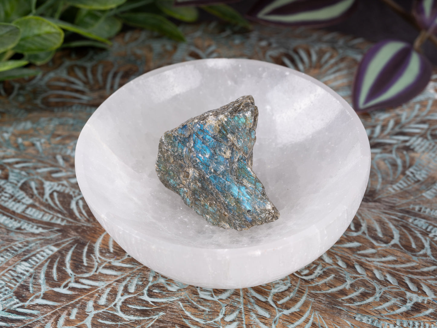 Labradorite Raw Crystal Stone - Healing Crystals and Stones for Meditation, Reiki, and Chakra Decor - Spiritual Gifts for Women, Men - Reiki Supplies and Zen Decor