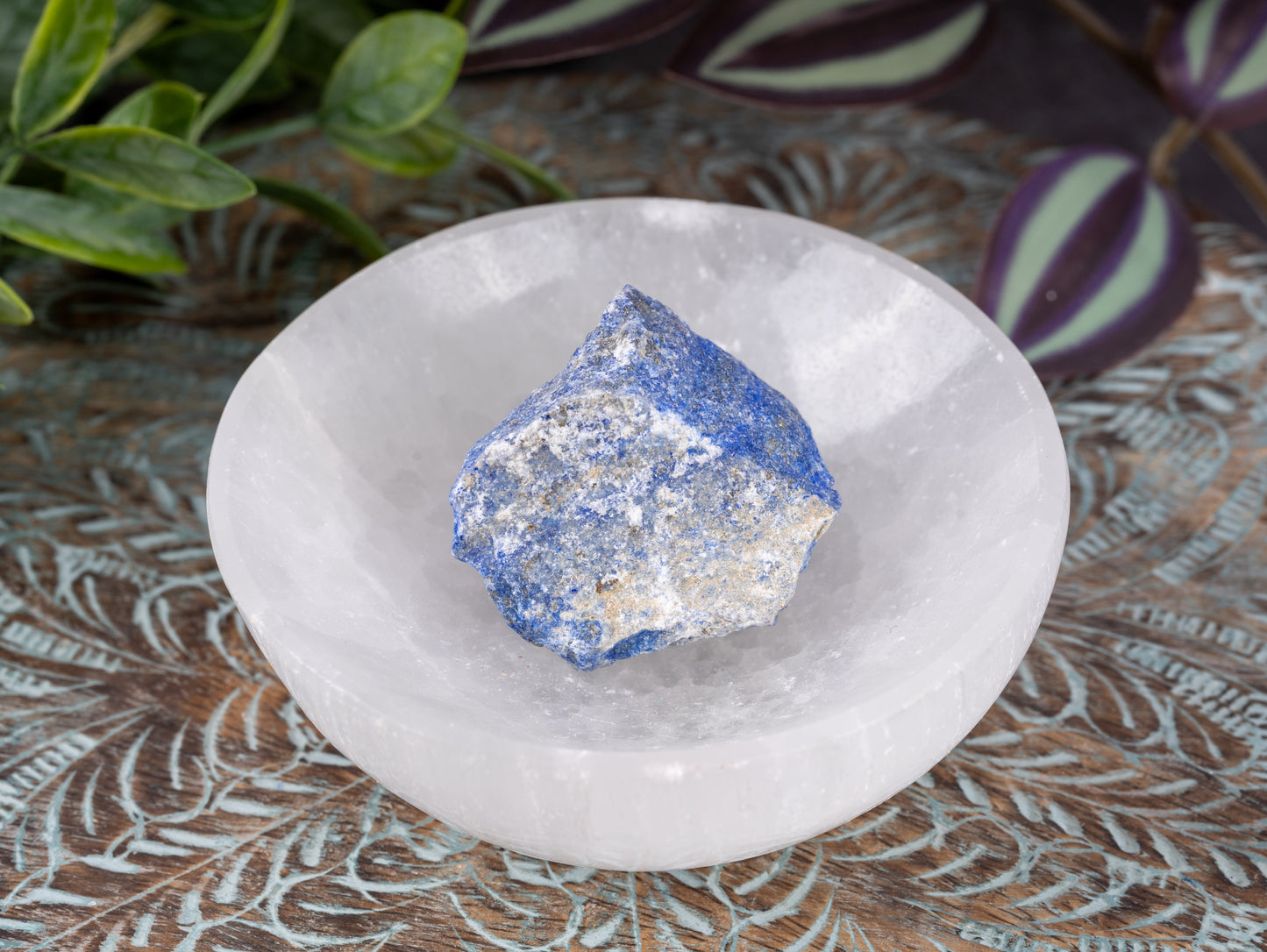 Lapis Lazuli Raw Crystal Stone - Healing Crystals and Stones for Meditation, Reiki and Chakra Decor - Spiritual Gifts for Women, Men - Reiki Supplies and Zen Decor