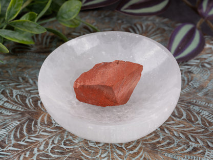 Red Jasper Raw Crystal Stone - Healing Crystals and Stones for Meditation, Reiki and Chakra Decor - Spiritual Gifts for Women, Men - Reiki Supplies and Protection Crystals