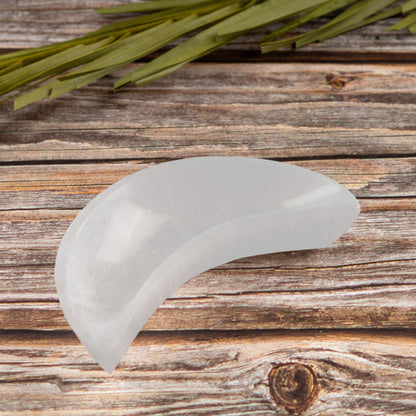 Selenite Bowl Moon Shape, Selenite Crystal Cleansing Bowl, Healing Crystals & Stones, Spiritual Crystal Decor