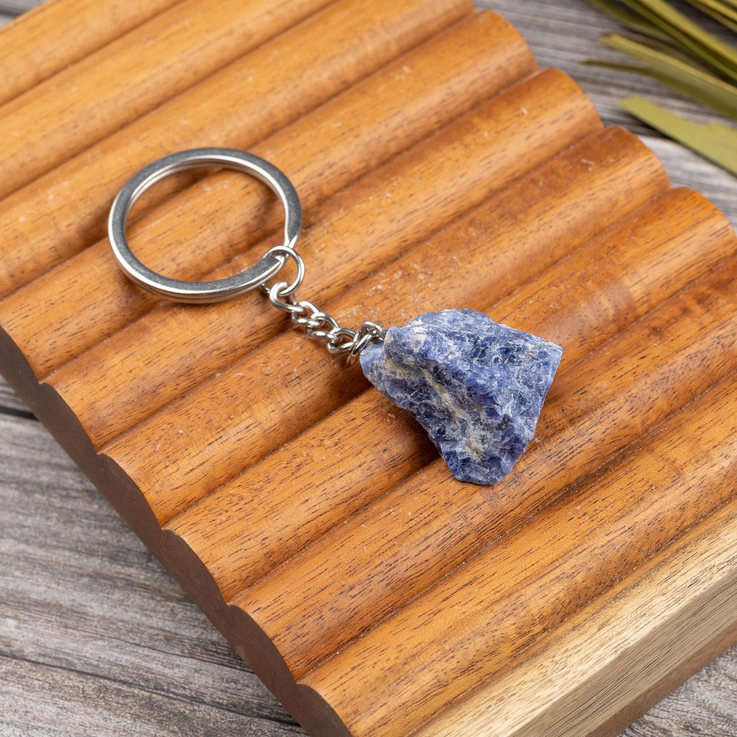 Raw Crystal Stone Keychain, Natural Healing Crystal Keyring for Energy, Protection & Positivity, Crystal Accessory Gift for Her or Him